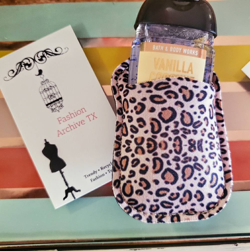 Bath & Body Works Hand Sanitizer w/ Holder